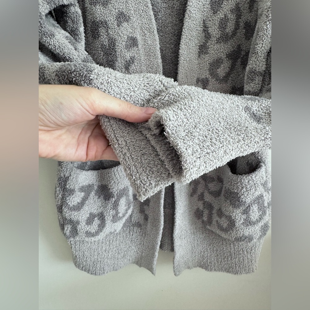 Barefoot Dreams Cozy Chic Leopard Cardigan Sweater Linen Warm Gray S - Picture 9 of 14